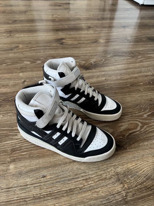 Vând Adidas Forum 84 HI W