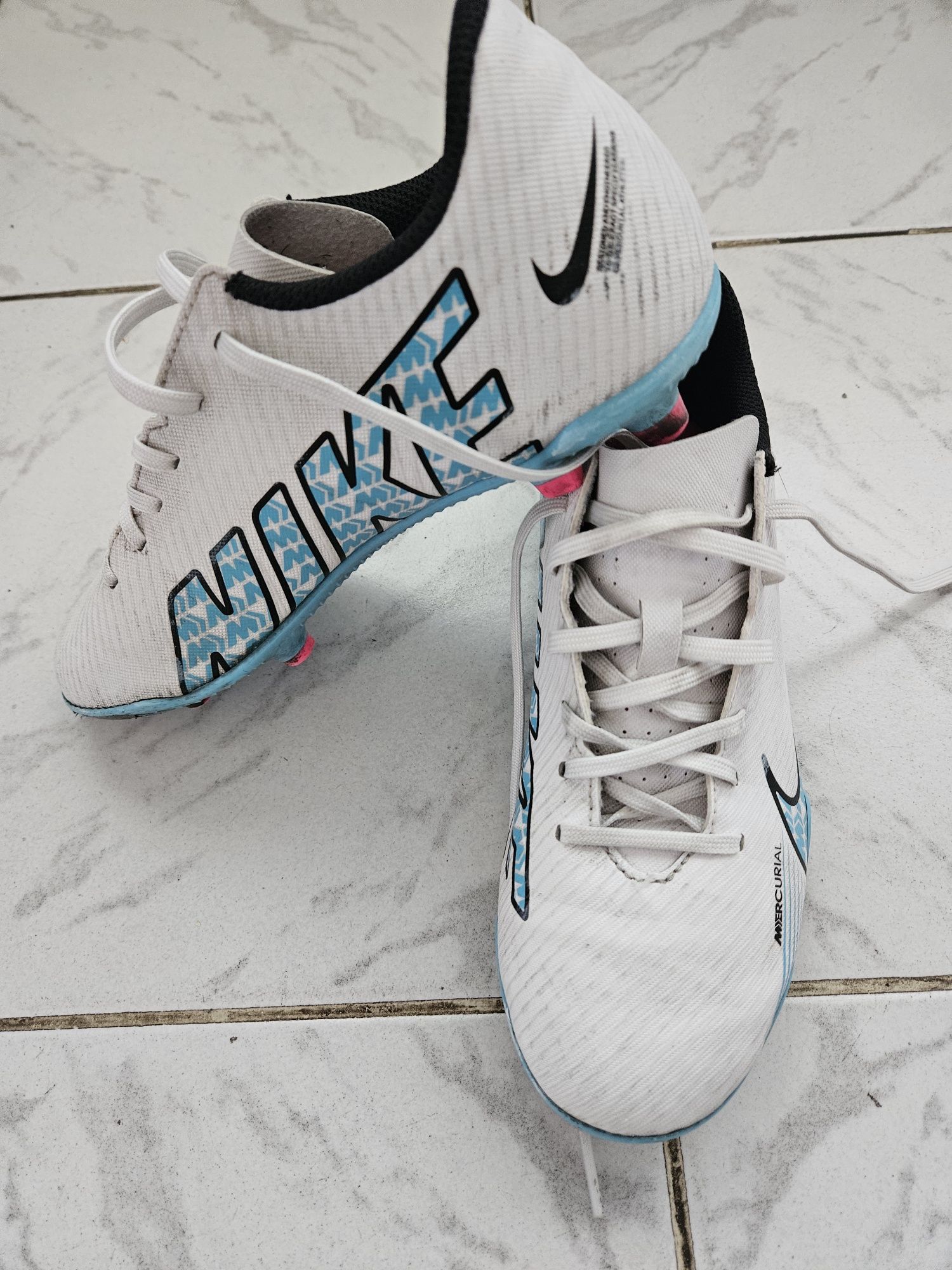 Nike Детски бутонки No 36. Изключително запазени!
