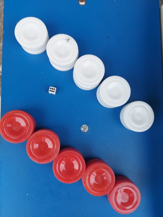 Piese din plastic pentru joc table