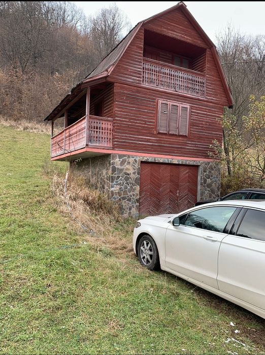 Teren intravilan și casă de vacanță în Sovata