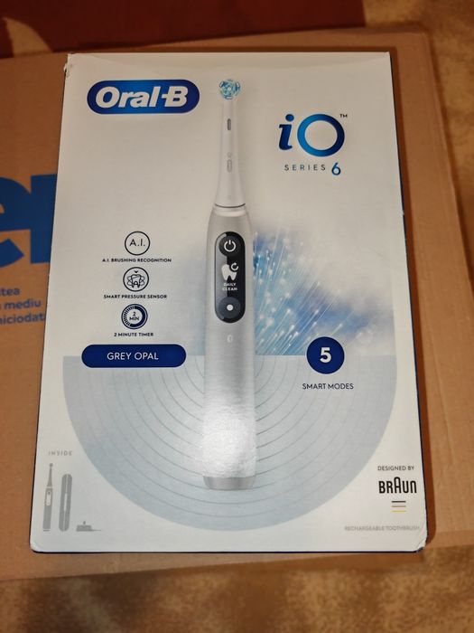 Periuța dinți ORAL B io6 NOUA/24 luni garanție