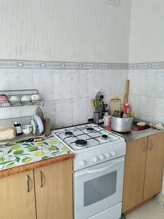 Продам 1 комнатную малосемеку на Дзержинского 60