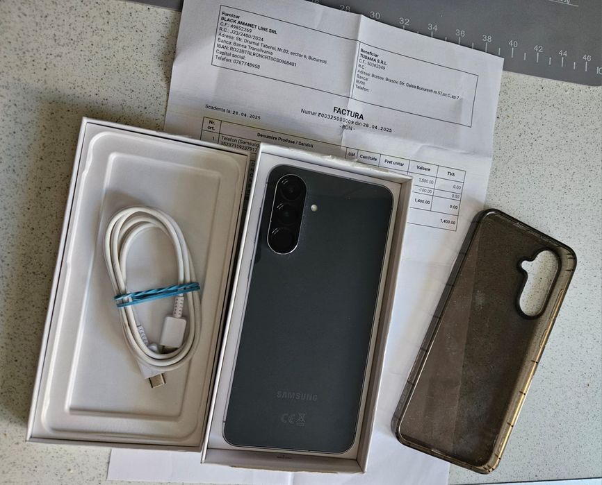 Vand Samsung A56, 8/128 Gb, la cutie, impecabil
