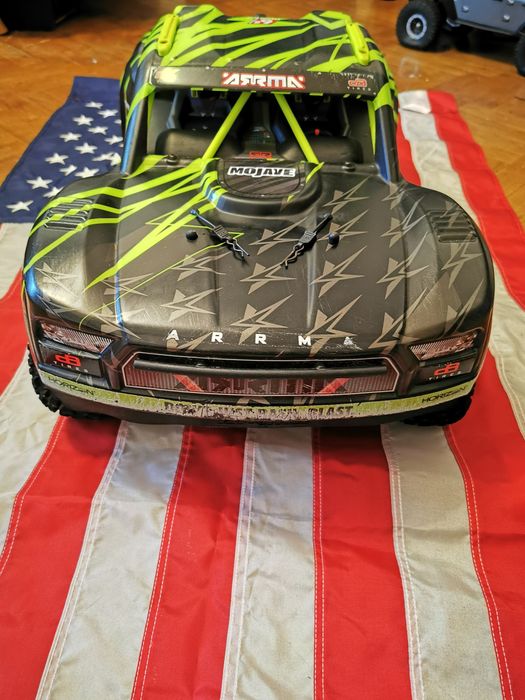 RC automodel 1/7 Arrma Mojave 6s V2 2024