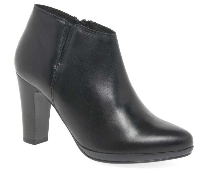 Боти, 37 номер, Bata