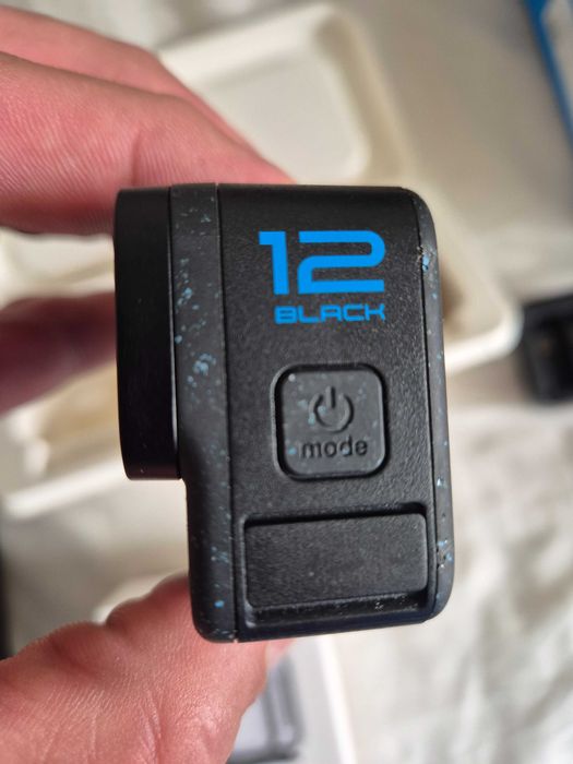 Продавам gopro 12 hero black