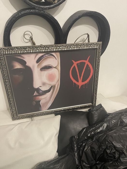 V Като Вендета- Продавам картината