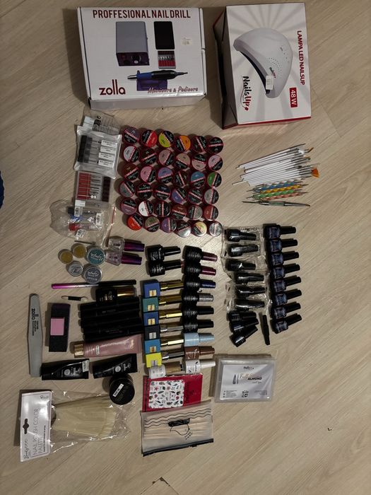 Set complet pentru unghii