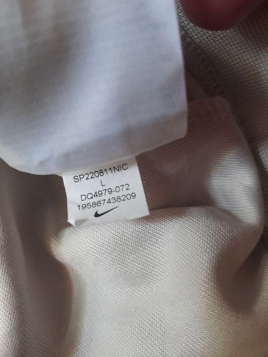 Nike мъжки Суитчър L размер.