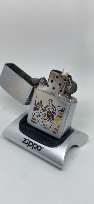 Zippo 1977 model vânător