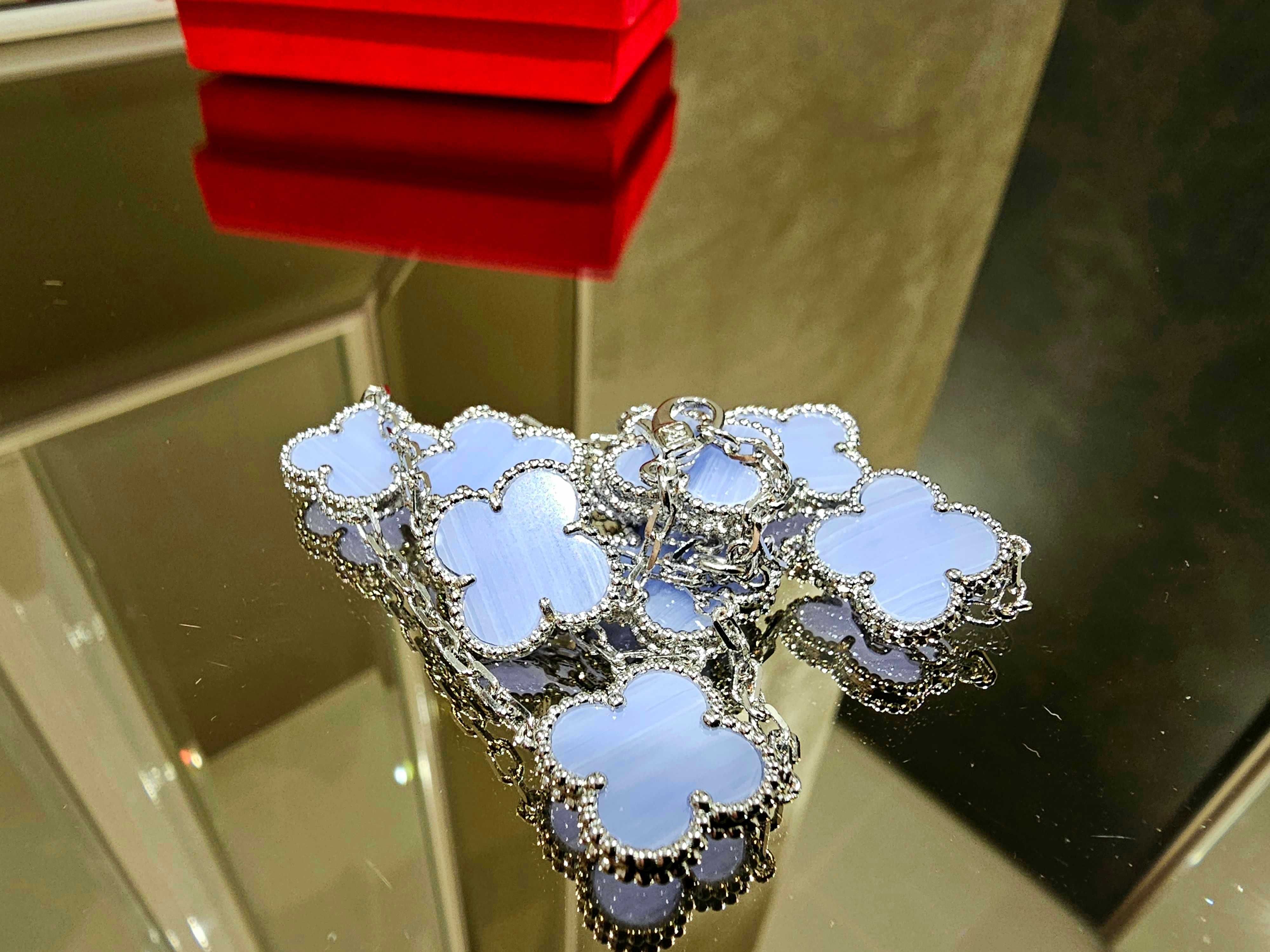 Van Cleef & Arpels VCA Blue Chalcedony 10 Motifs Alhambra Дамско Колие