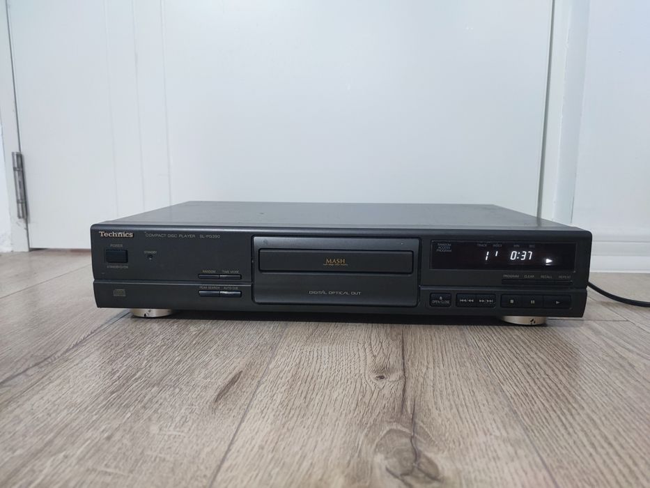 CD player Technics SL PG390