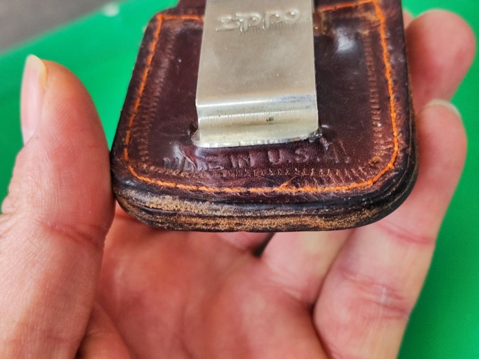 Кожен калъф за запалка zippo