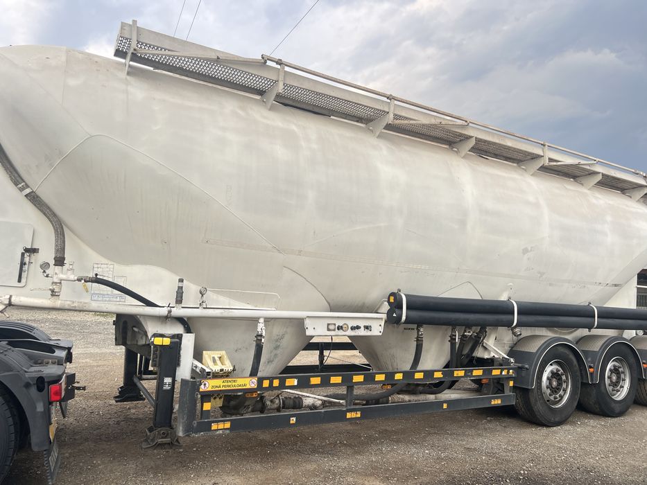 Cimentruk  , semiremorca spitzer