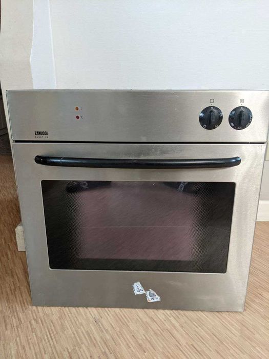 Встраиваемая духовка ZANUSSI (Б/У)