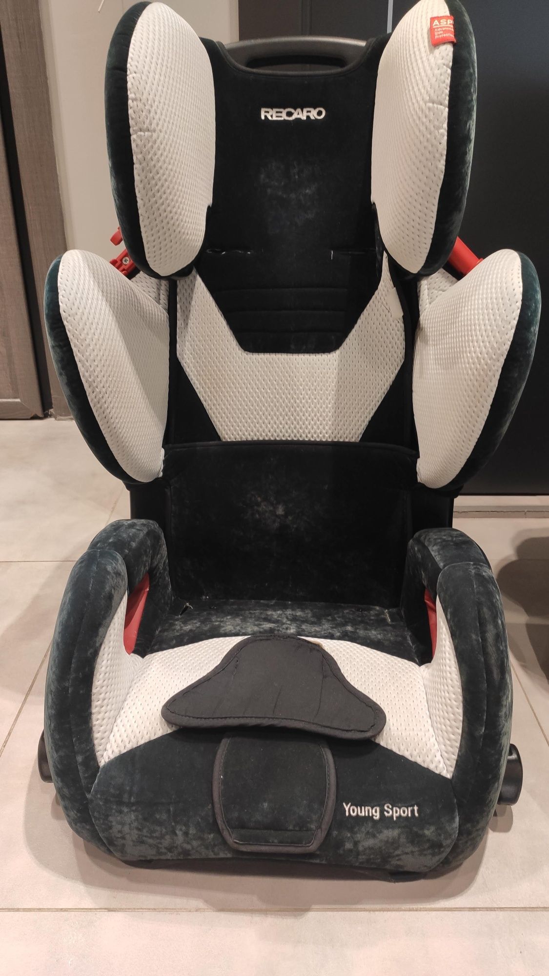 Столчета за кола RECARO