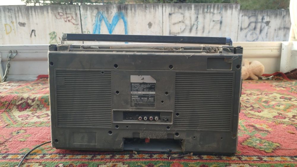 Продаю маглитафон sharp 8787