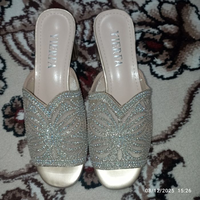 Kelinchaklar oyoq kiyimi