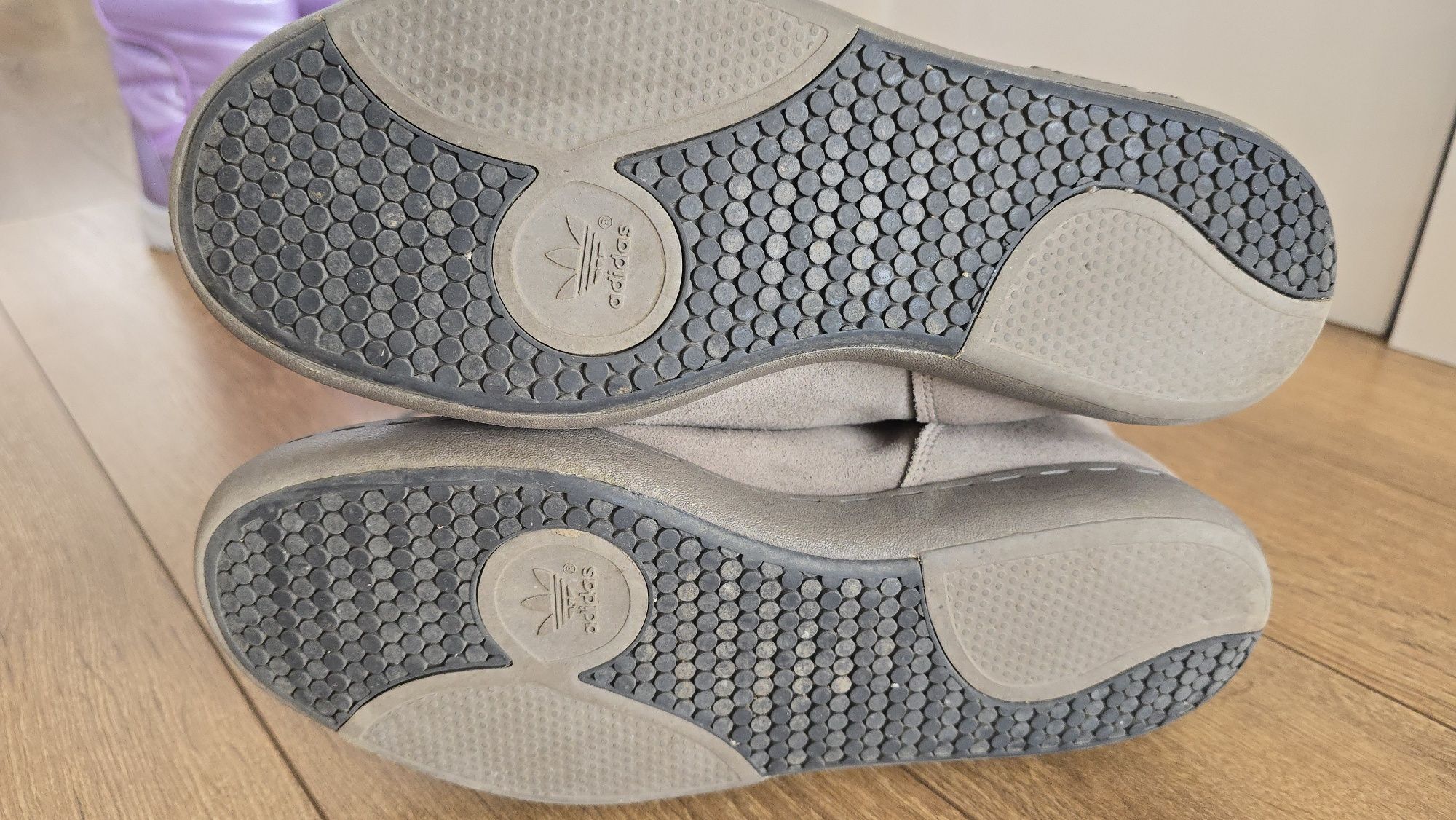 Ботуши Adidas 39 1/3 номер
