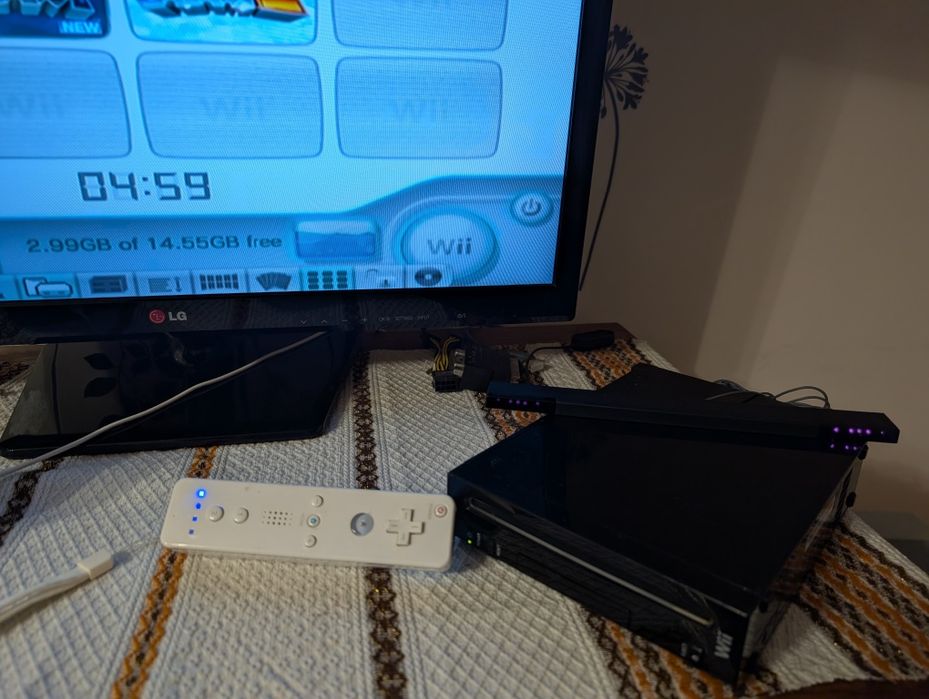 Nu trimit Nintendo Wii modat Super Mario World NES Donkey Kong etc