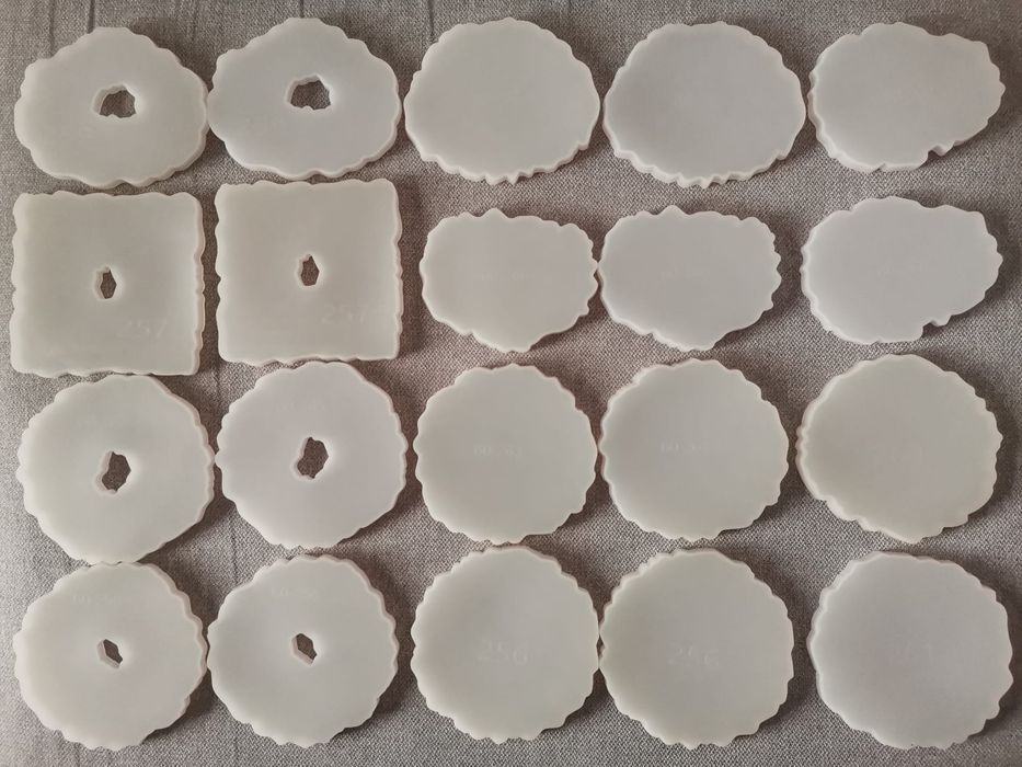 Mulaje matrite silicon forma geode rasina epoxidica confetti sclipici