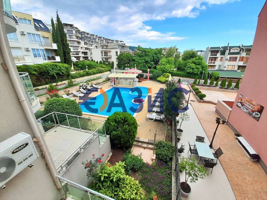 Продава се Хотел в Свети Влас - 1128 кв.м за 398 €/кв.м - Снимка #4