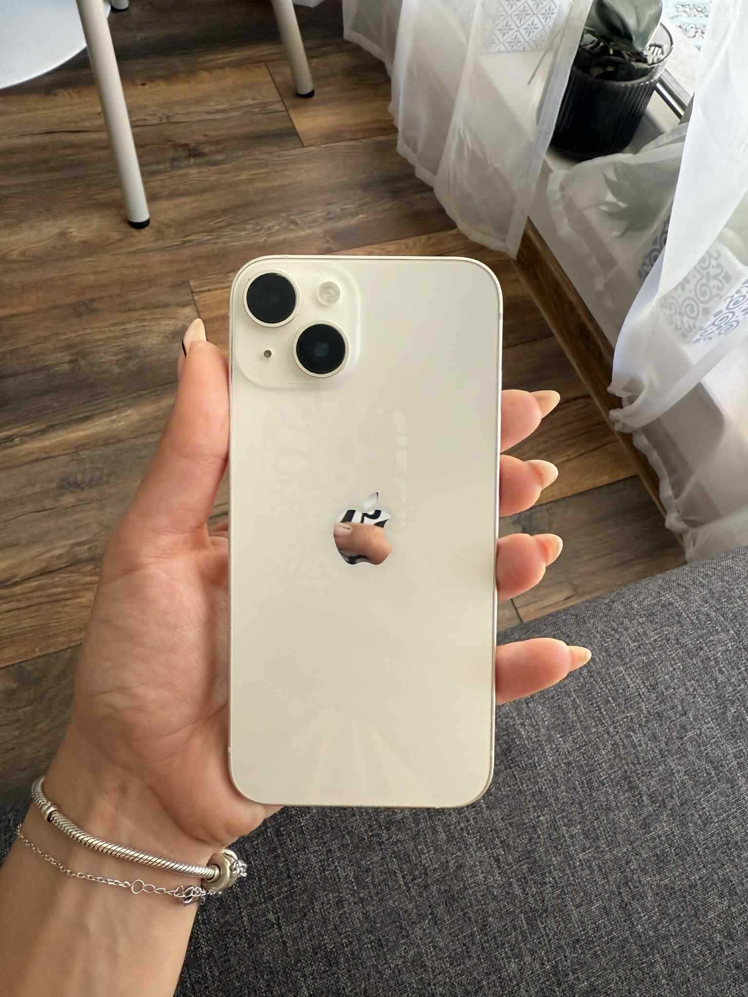 Продавам Iphone 14 128гб в ПЕРФЕКТНО СЪСТОЯНИЕ