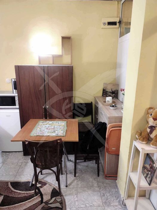 Дава се под наем Двустаен апартамент в Варна, Център - 40 кв.м за 225 € - Снимка #1