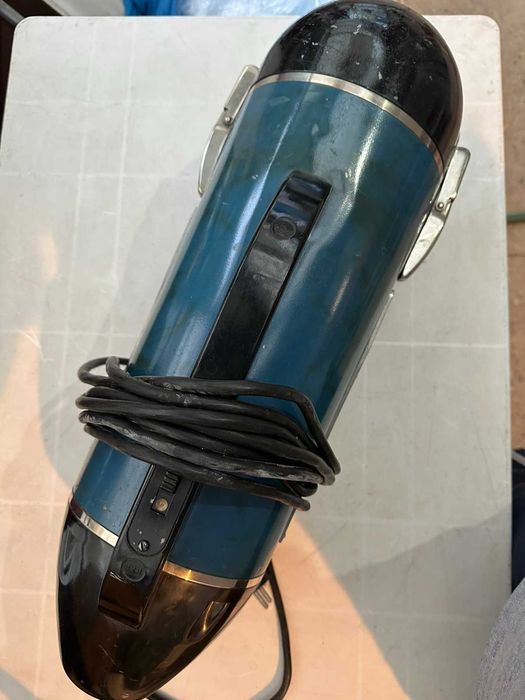 Прахосмукачка "Ракета" СССР 1963 г. антика, работи - изгодно.