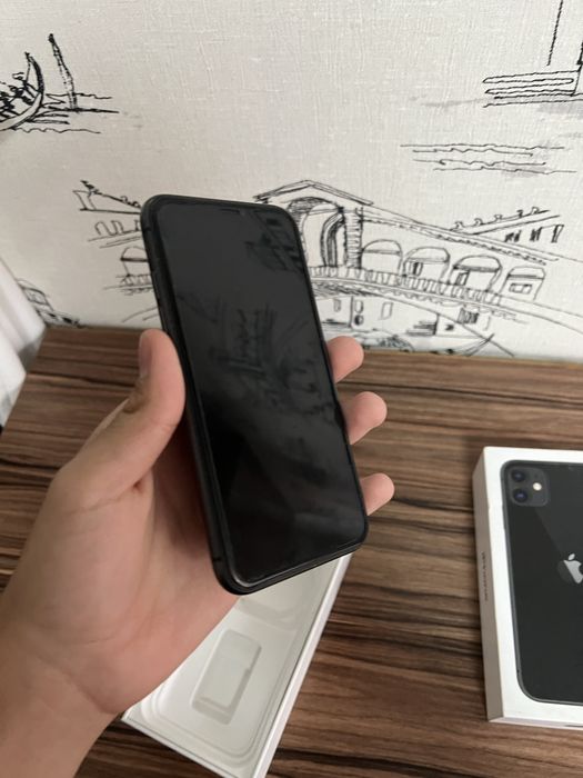 Айфон 11, есть торг