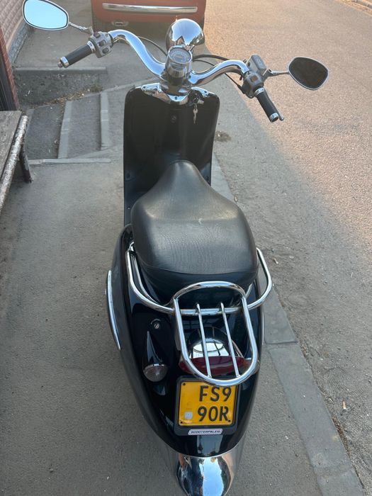 Scuter Aprilia Mojito 49cm