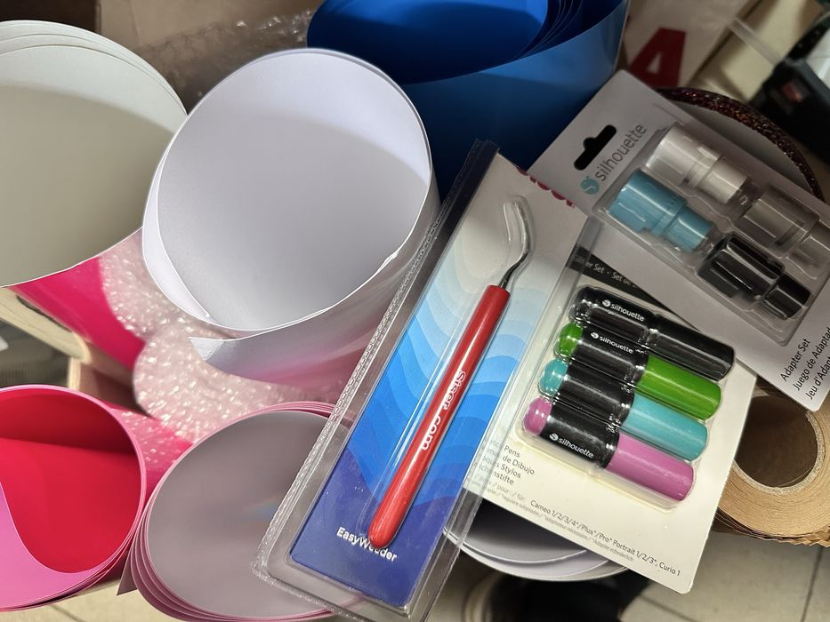 Silhouette Cameo 4 – отлично състояние + подаръци!