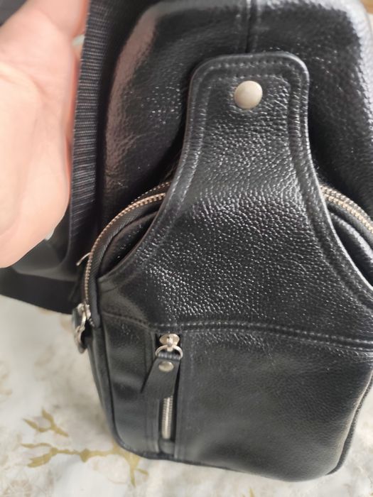 Мъжка чанта през гърди