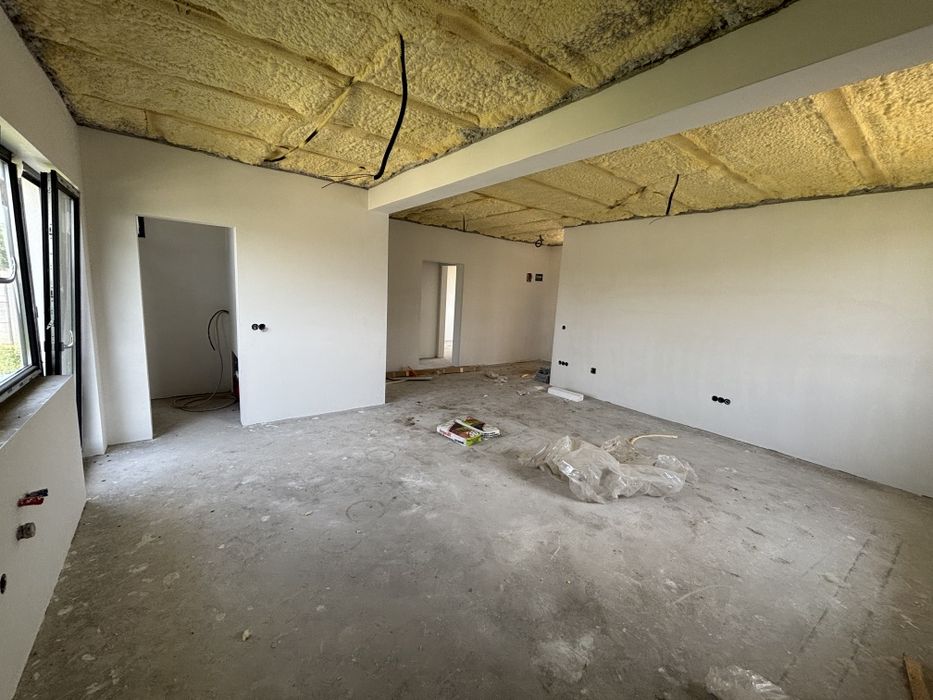 Vand Case noi Lazuri/acceptam schimb cu apartament