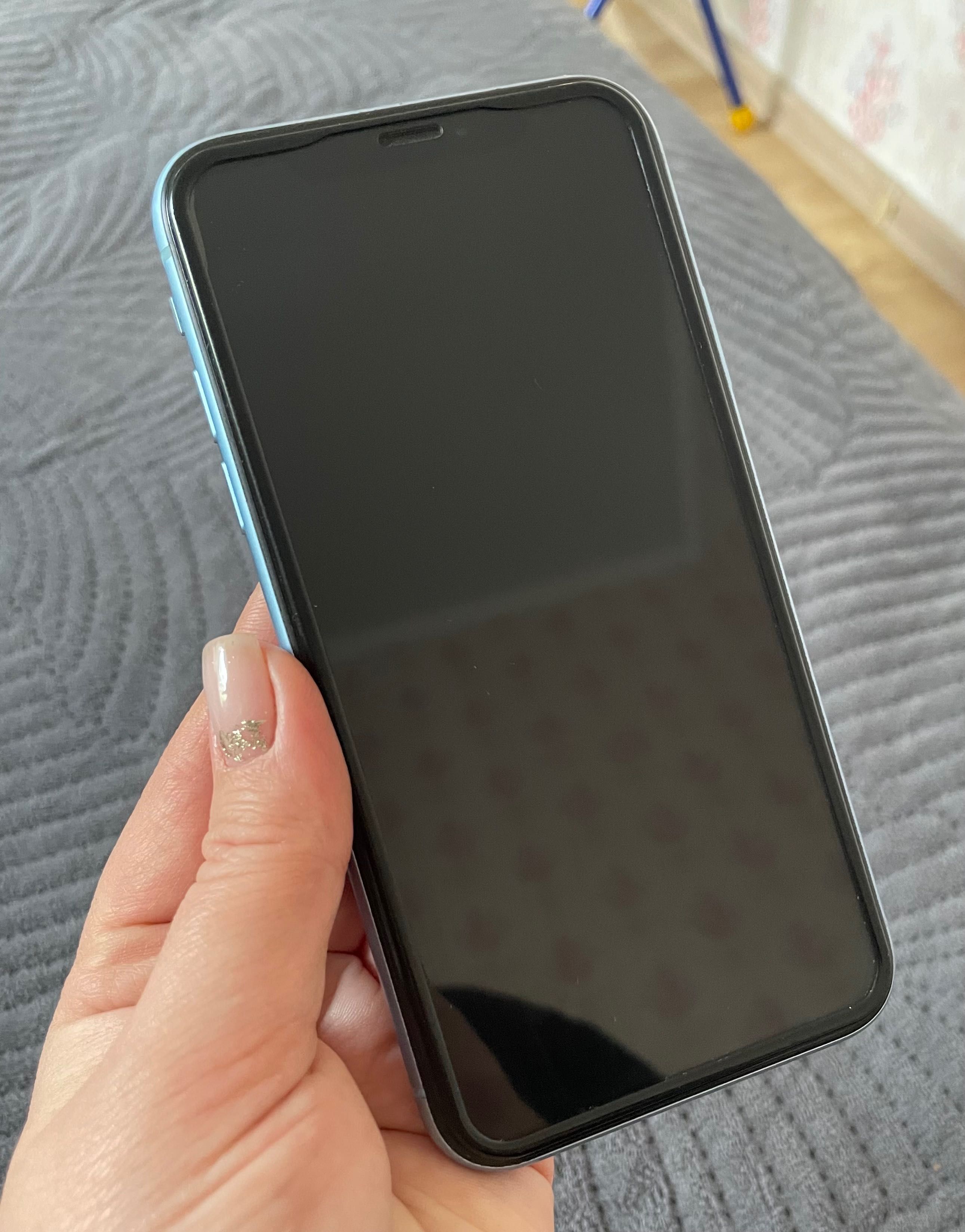 Срочно Продам iPhone XR