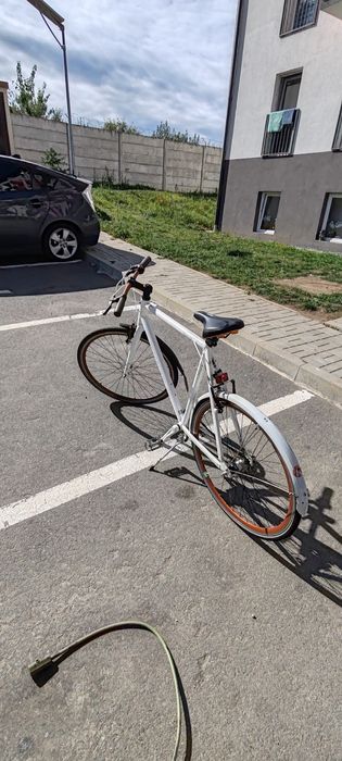 Vând sau schimb bicicletă City speed 3
