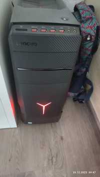 Sistem Desktop Gaming PC Lenovo