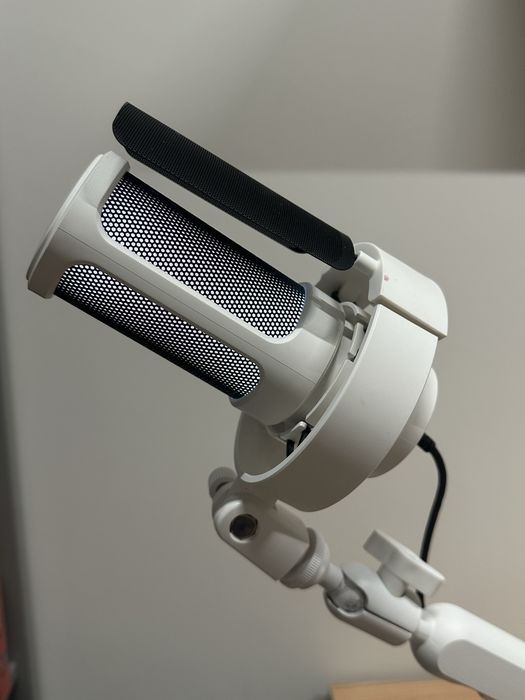 Пантограф fifine bm88 вместе с микрофоном fifine a8