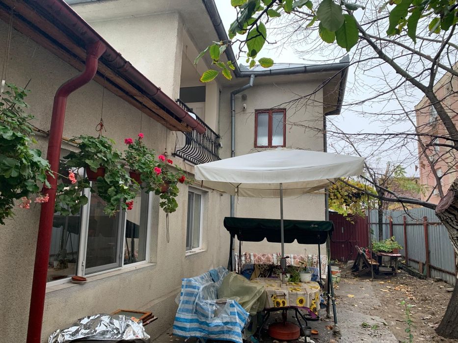 Casa cu 4 dormitoare in regim hotelier