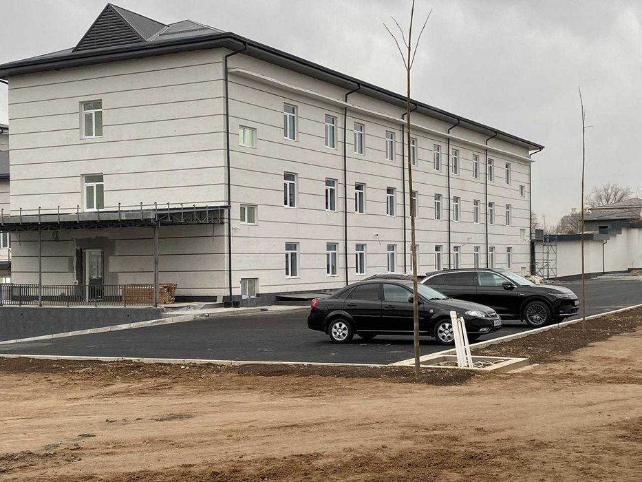 Сдается 4-этажное здание общей площадью 2549 кв.м