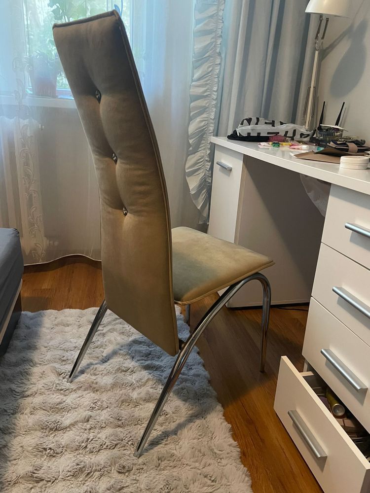 Masa de facut unghi