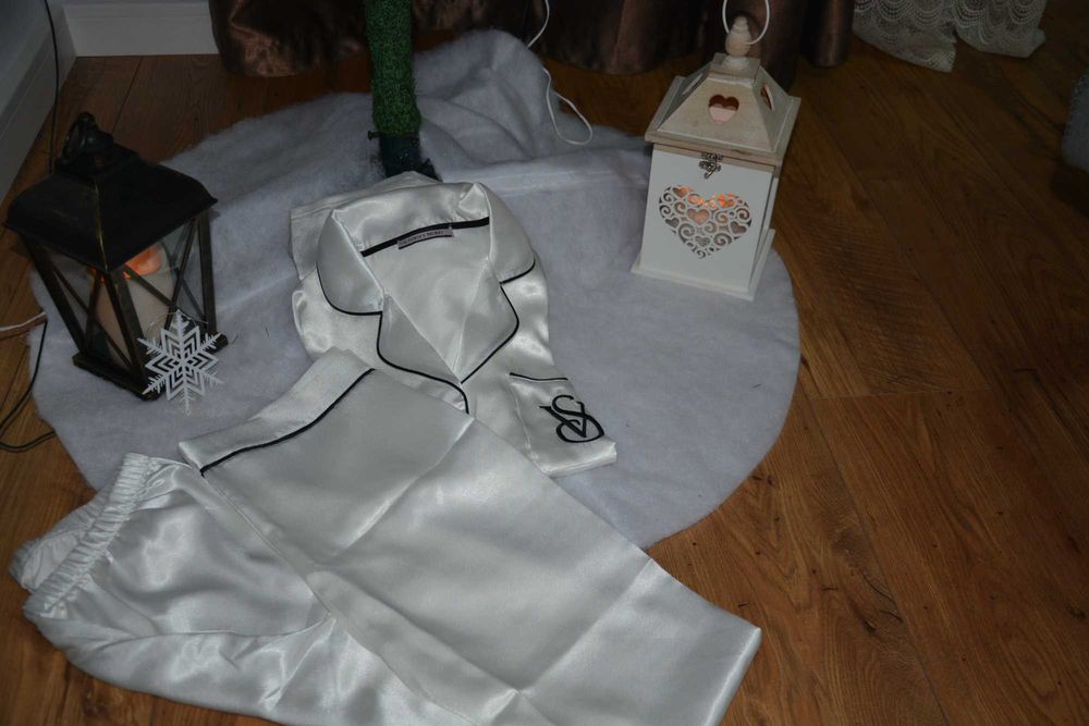 Pijama ultima Colectie Victoria’s Secret model superb REDUCERE!!!