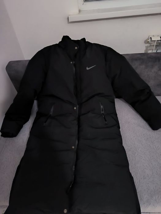 Зимняя куртка чёрная