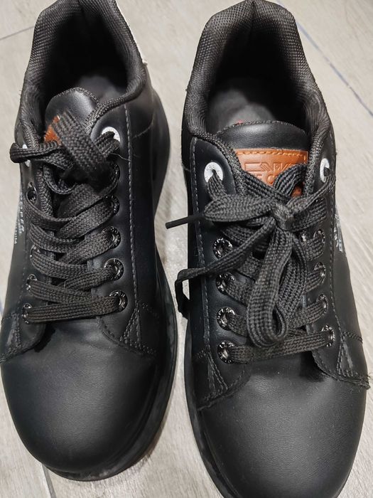 Ежедневни спортно елегантни обувки