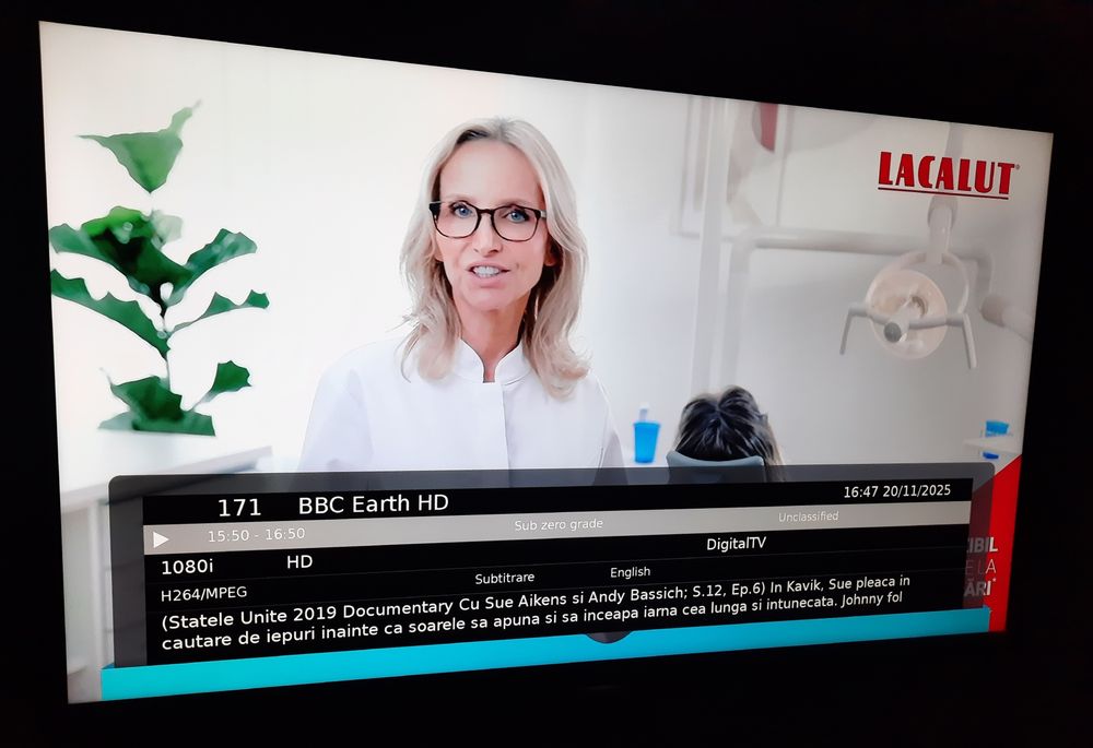 Vand  smart tv SHARP 4K cu diagonala de 102 cm