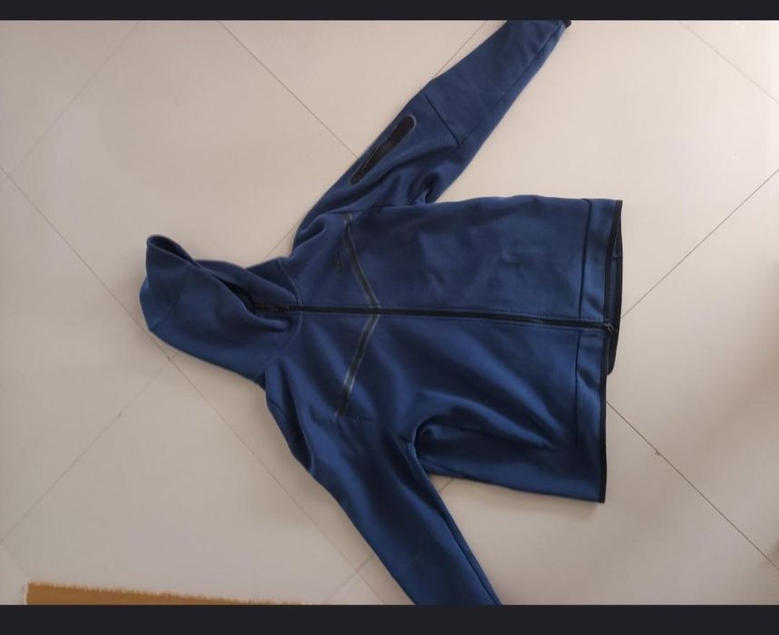 Vand hanorac nike tech