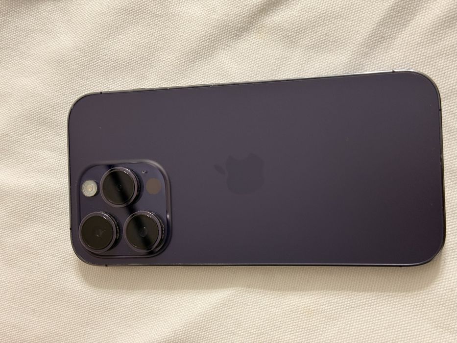 Продам Айфон 14 про