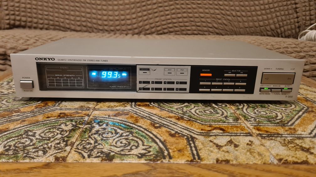 Tuner Onkyo T300