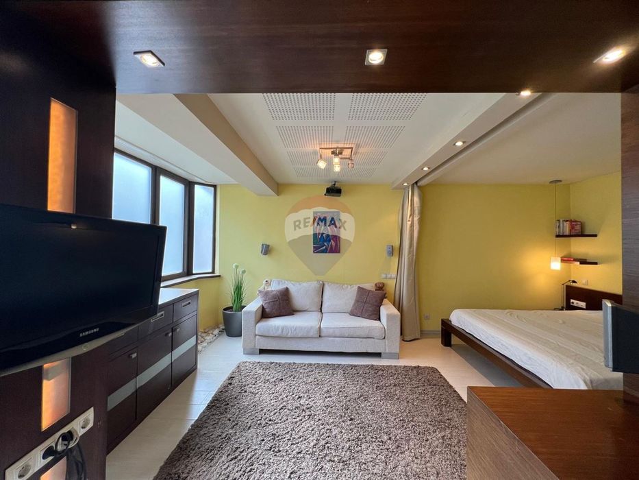 Дава се под наем Едностаен апартамент в Варна, Спортна зала - 50 кв.м за 408 € - Снимка #12