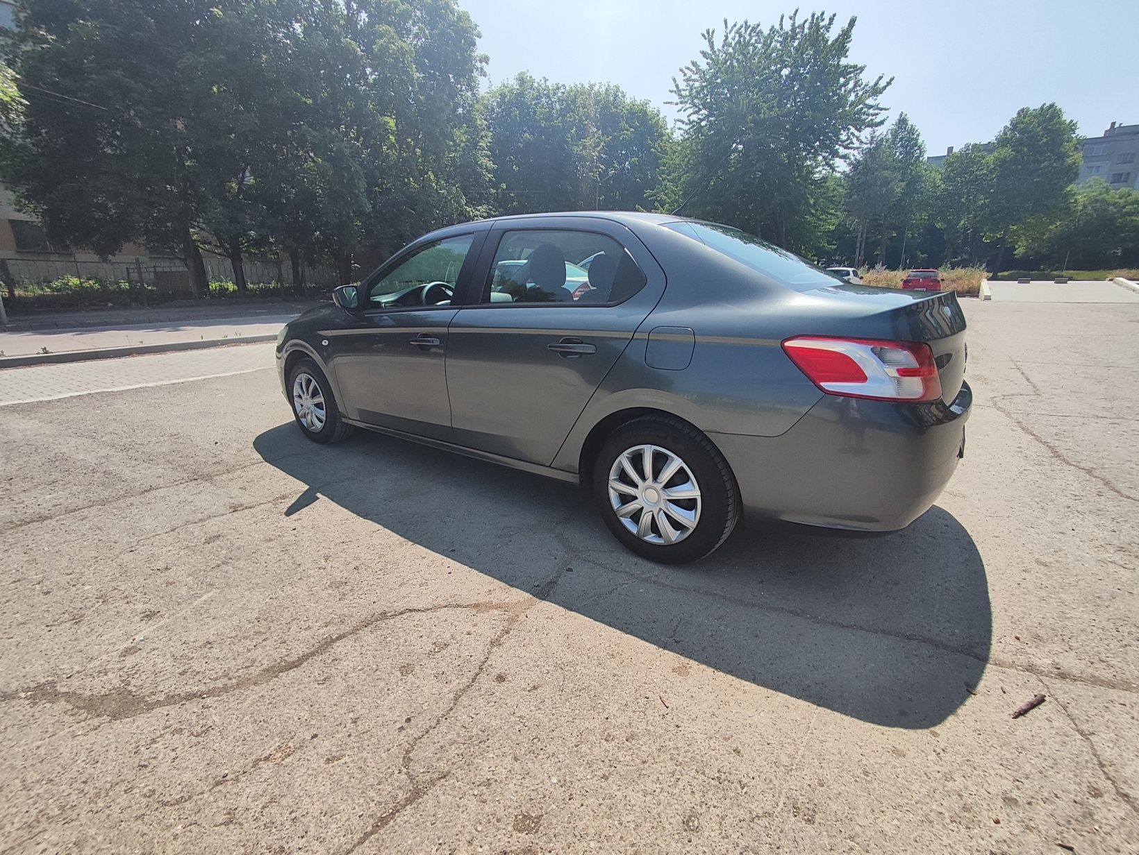Peugeot 301 2014г 1.6 газ
